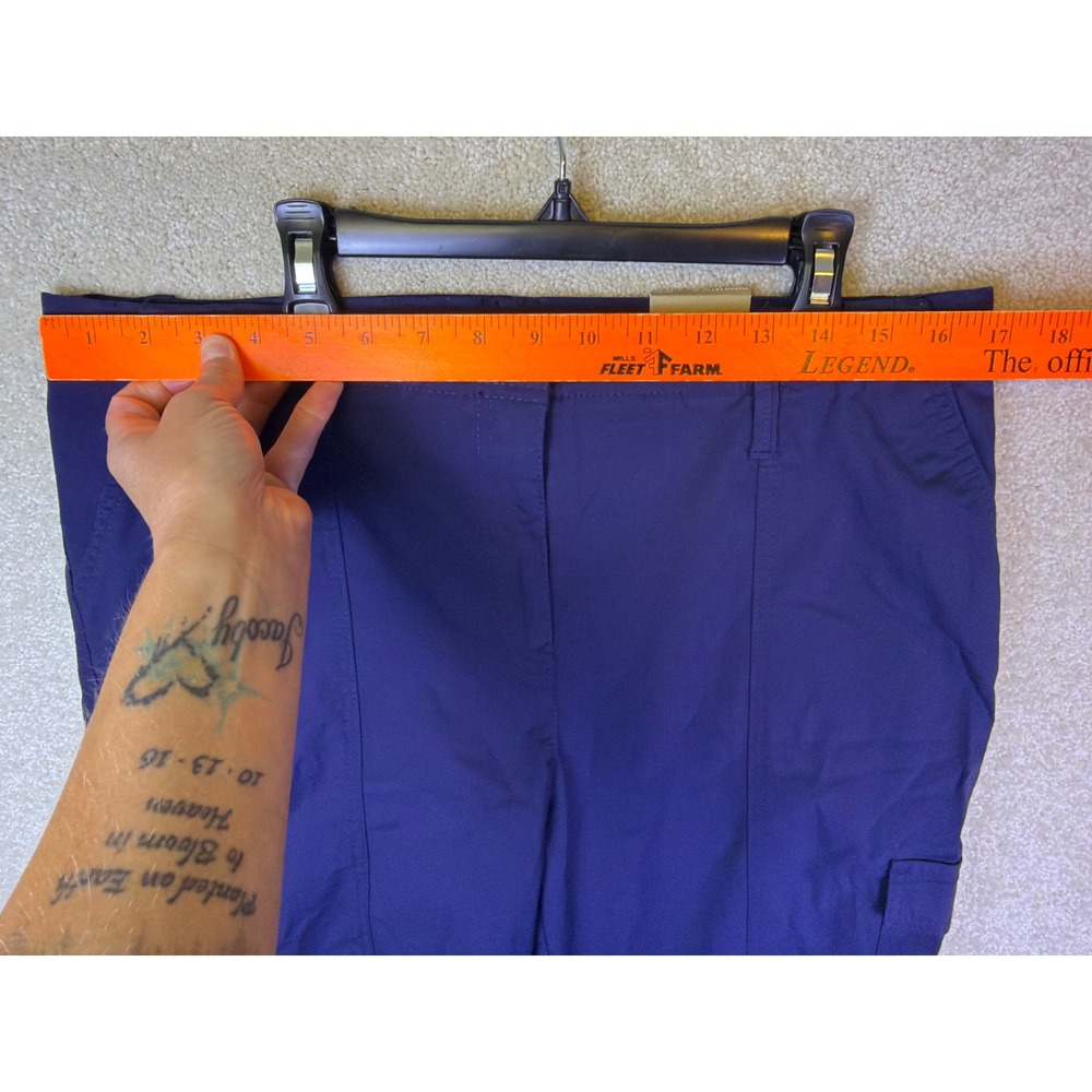 Chico's Fitigues Short Womens 10 Blue Cargo Classic Rise Stretch Utility NEW - Picture 6 of 8